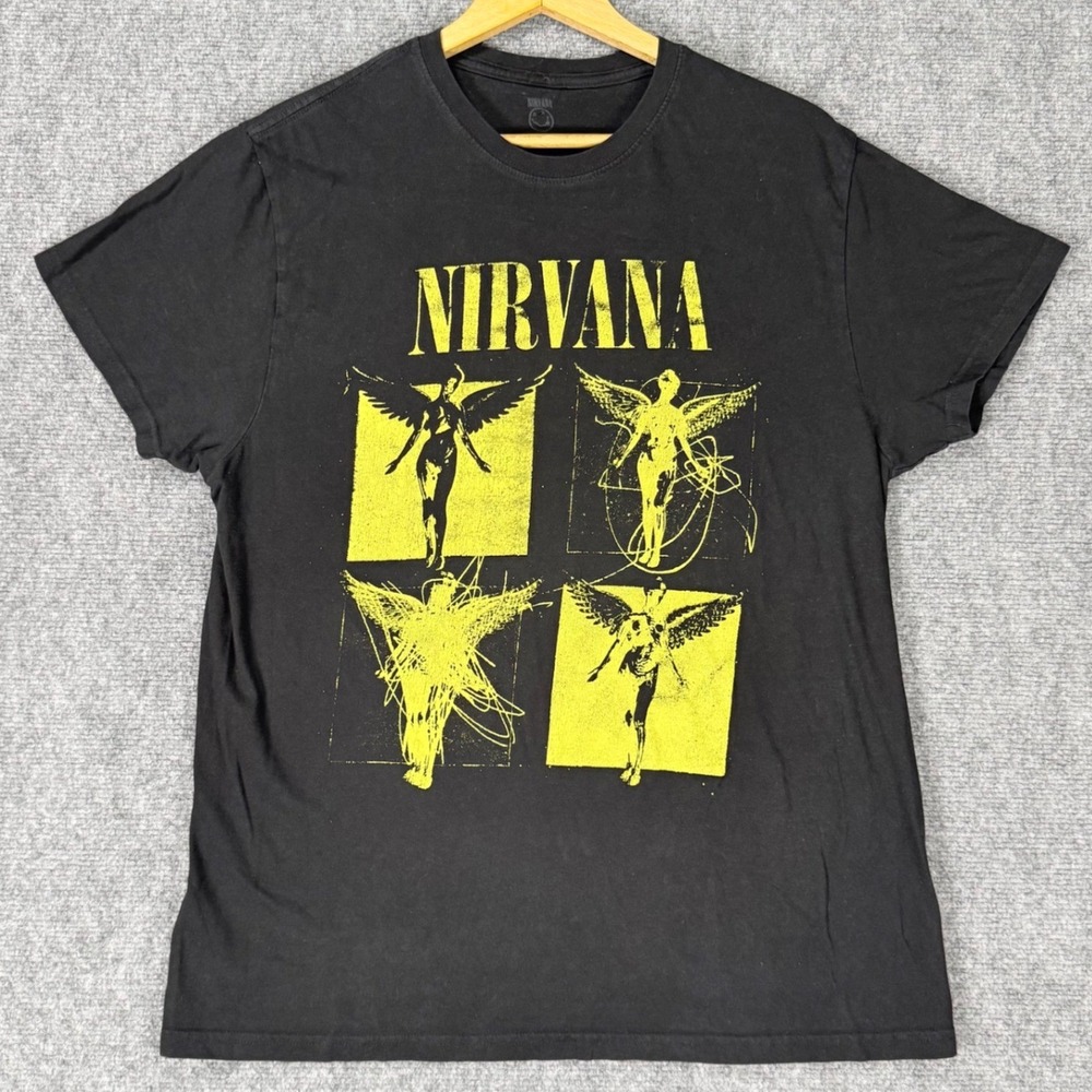 Nirvana In Utero Men's Large Black Yellow Angel Graphic Band T-Shirt